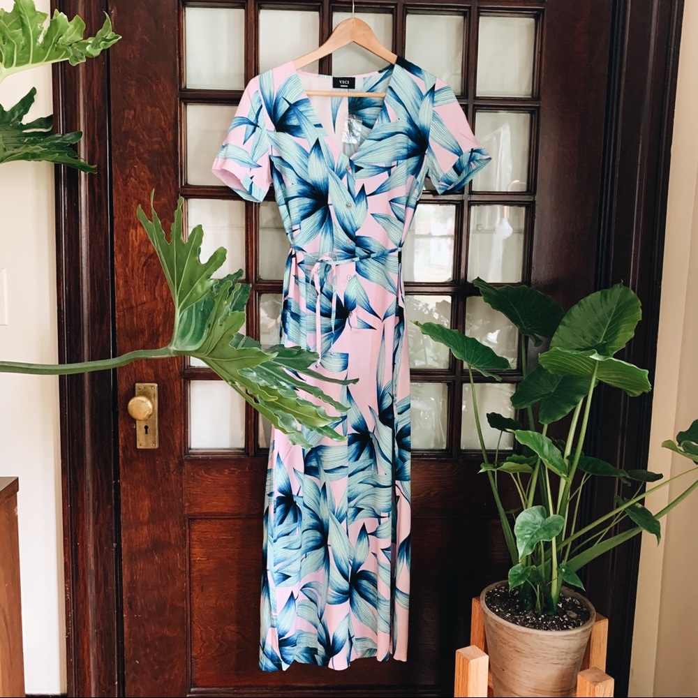 Vici Psychic Palm Button Down Jumpsuit Medium